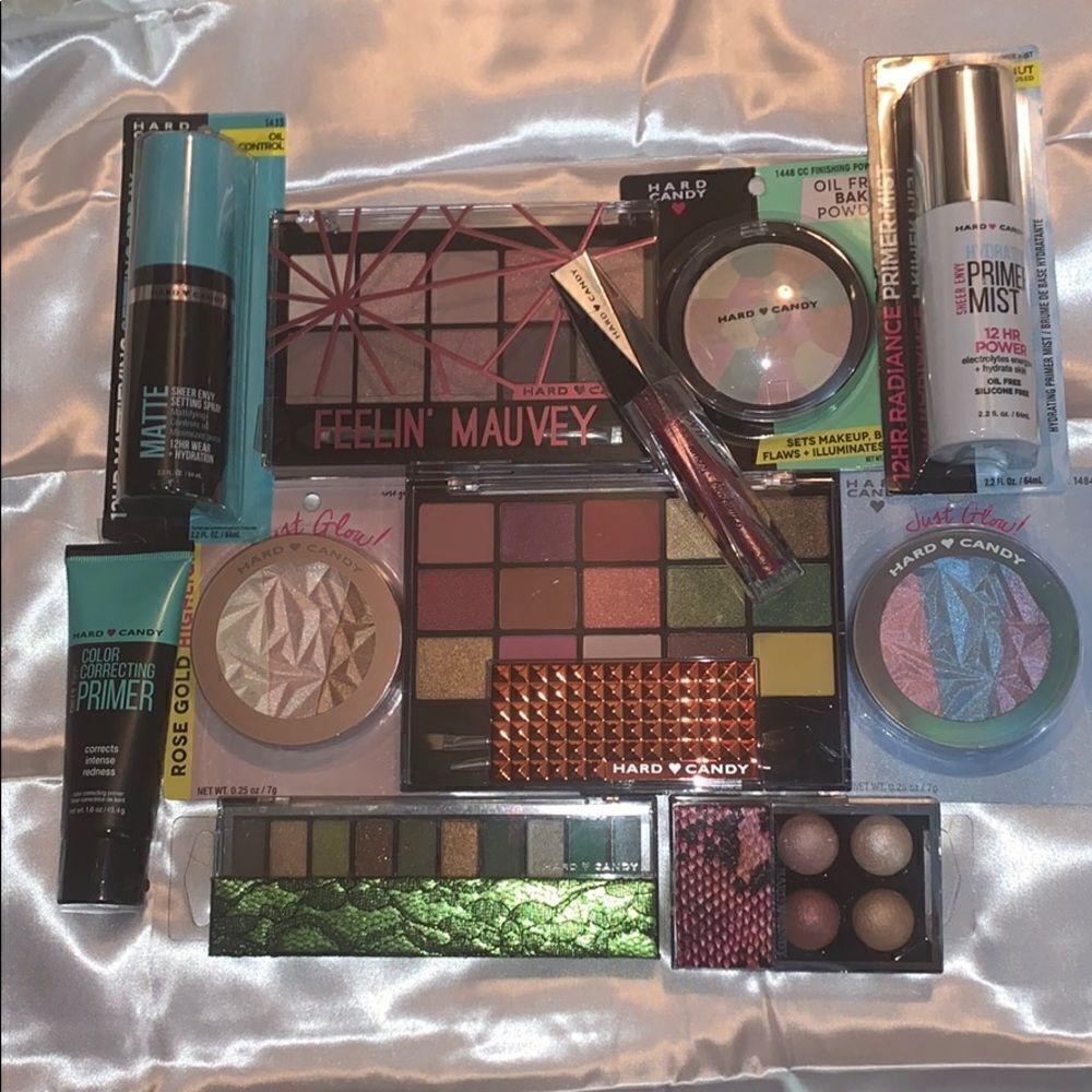 Hard
Candy 11 piece make up set